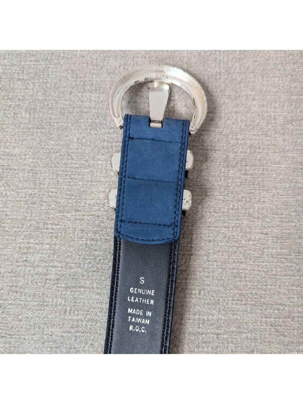 Vintage 90s nubuck leather belt w/ hammered silver buckle